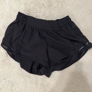 Lululemon Hotty Hot Short